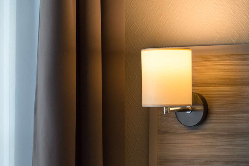 Hotel Henri IV Coutras Phòng bức ảnh