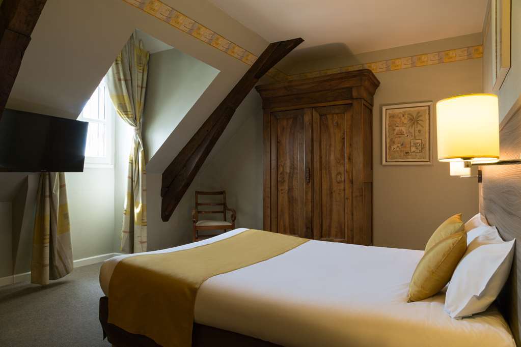 Hotel Henri IV Coutras Phòng bức ảnh